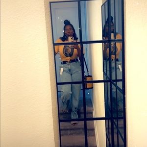 It’s me 😄 not for sale just call me JuMingLee with the tea